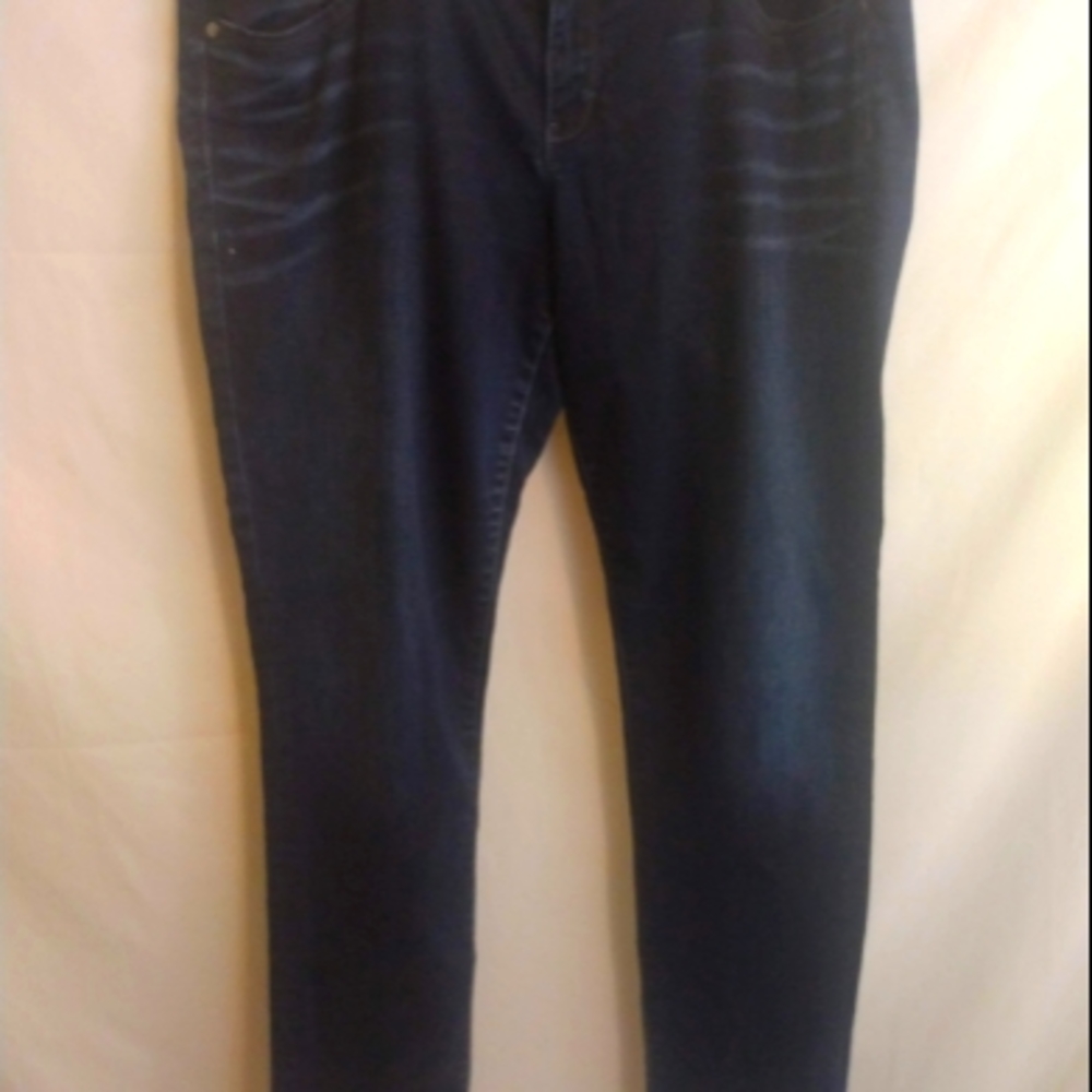 Decree Distressed Super Skinny Jeans
